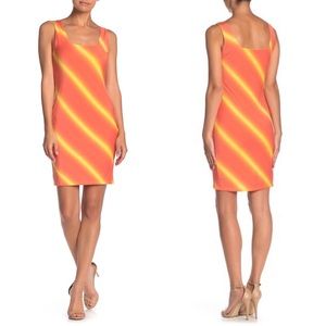 BLVD USA SLEEVELESS BODYCON DRESS LINED SCOOP MED